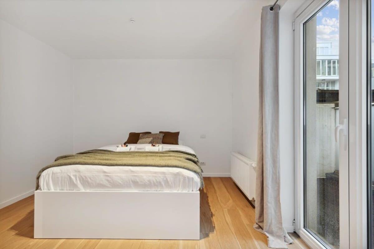 Bright Waterfront Apartment แอนต์เวิร์ป ภายนอก รูปภาพ